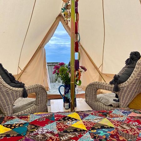 Porthgain Coastal Stay Bell Tent מראה חיצוני תמונה