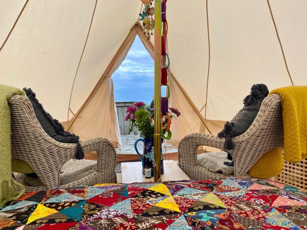 Porthgain Coastal Stay Bell Tent מראה חיצוני תמונה